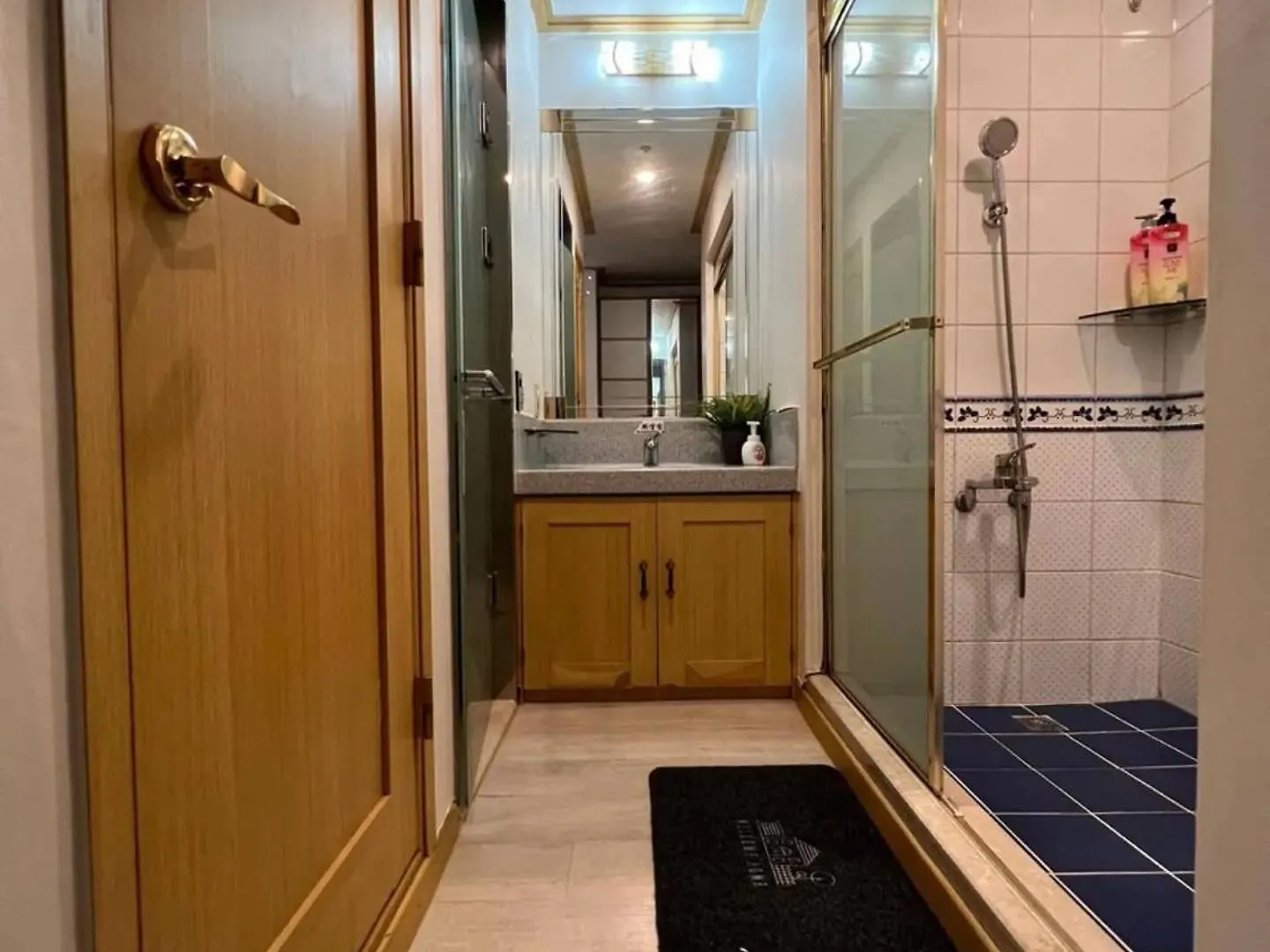Hongdae Sub 1Min Apartment Seoul South Korea